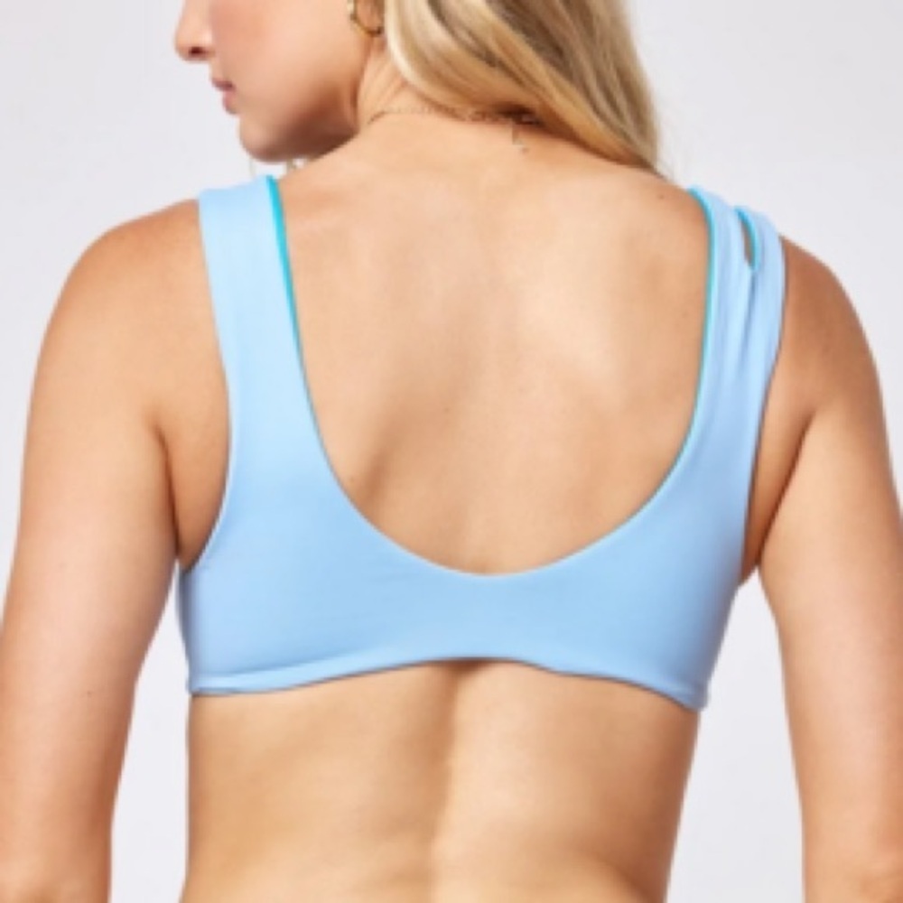 L*SPACE One Wave Reversible Bikini Top - Picture 2 of 8